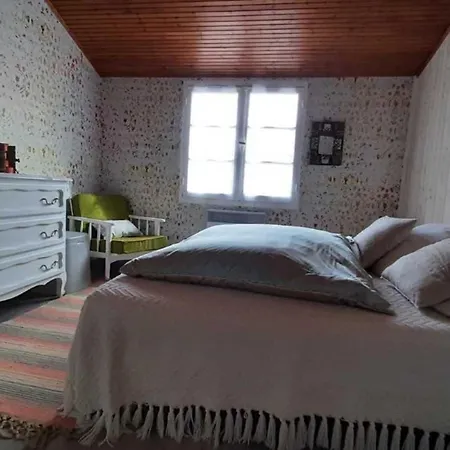 Maison Confortable Avec Jardin